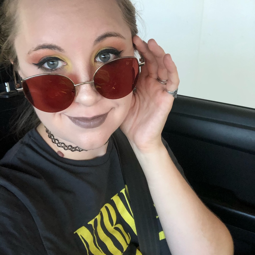 Meet your Posher, Alyssa